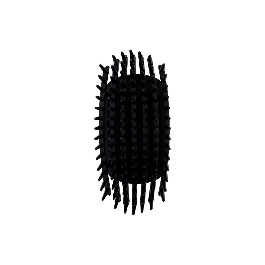Scalp-Fitting Shampoo Brush